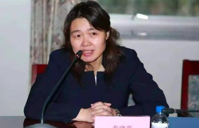 在电影院被欺负的女人们